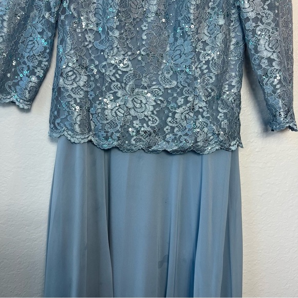 OLEG CASSINI

tea length lace and chiffon mock two-piece - Picture 8 of 17